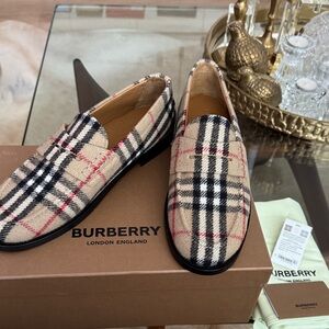 Burberry Checkered Loafers - Beige, Black, and Red EUR 41 US 10